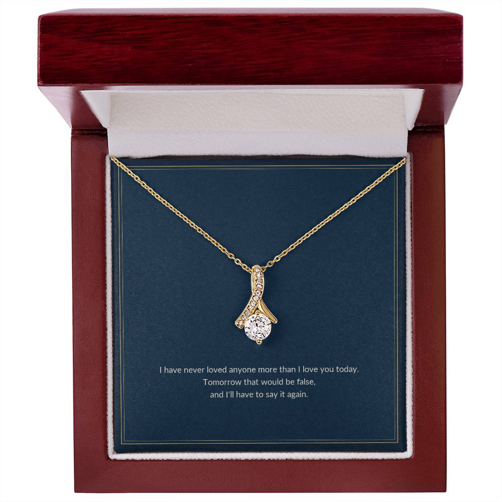 Alluring Beauty necklace, 18k yellow gold, on a keepsake card for Wife, in a luxury wooden box (view 1)