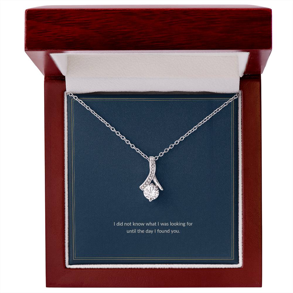 Alluring Beauty necklace, 14k white gold, on a keepsake card for Girlfriend, in a luxury wooden box