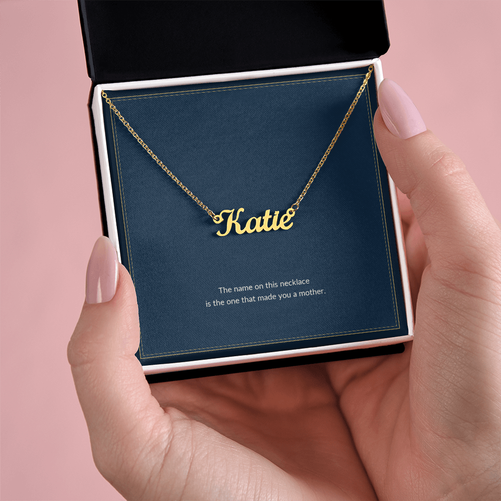 Custom Name necklace, 18k yellow gold, on a keepsake card, in a standard gift box (view 3)