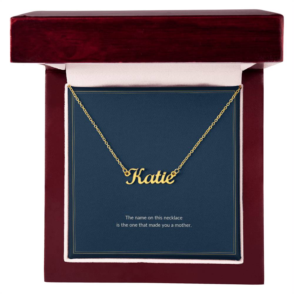Custom Name necklace, 18k yellow gold, on a keepsake card, in a luxury wooden box