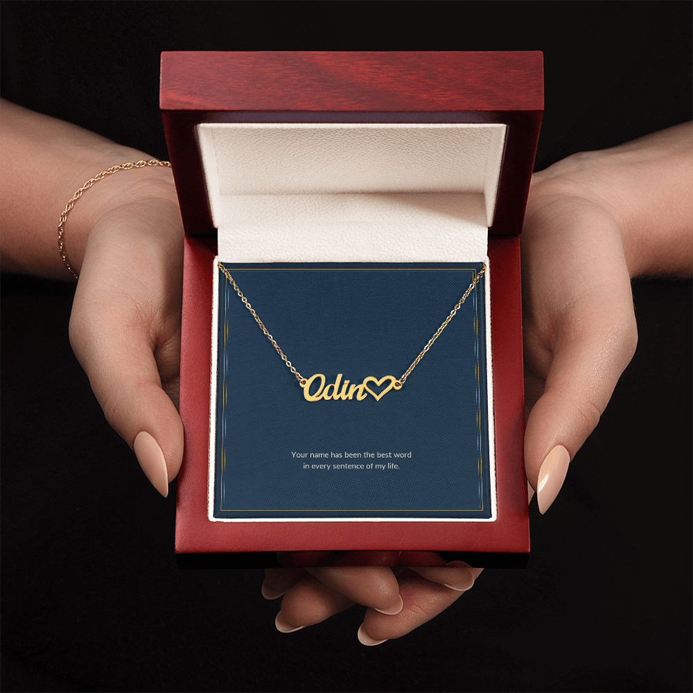 Heart Name necklace, 18k yellow gold, on a keepsake card for Wife, in a luxury wooden box (view 2)